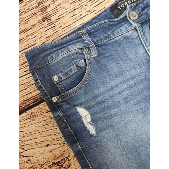 Torrid Premium Jeggings Distressed Jeans Size 12 Blue Stretch Comfort Pants - Picture 4 of 9